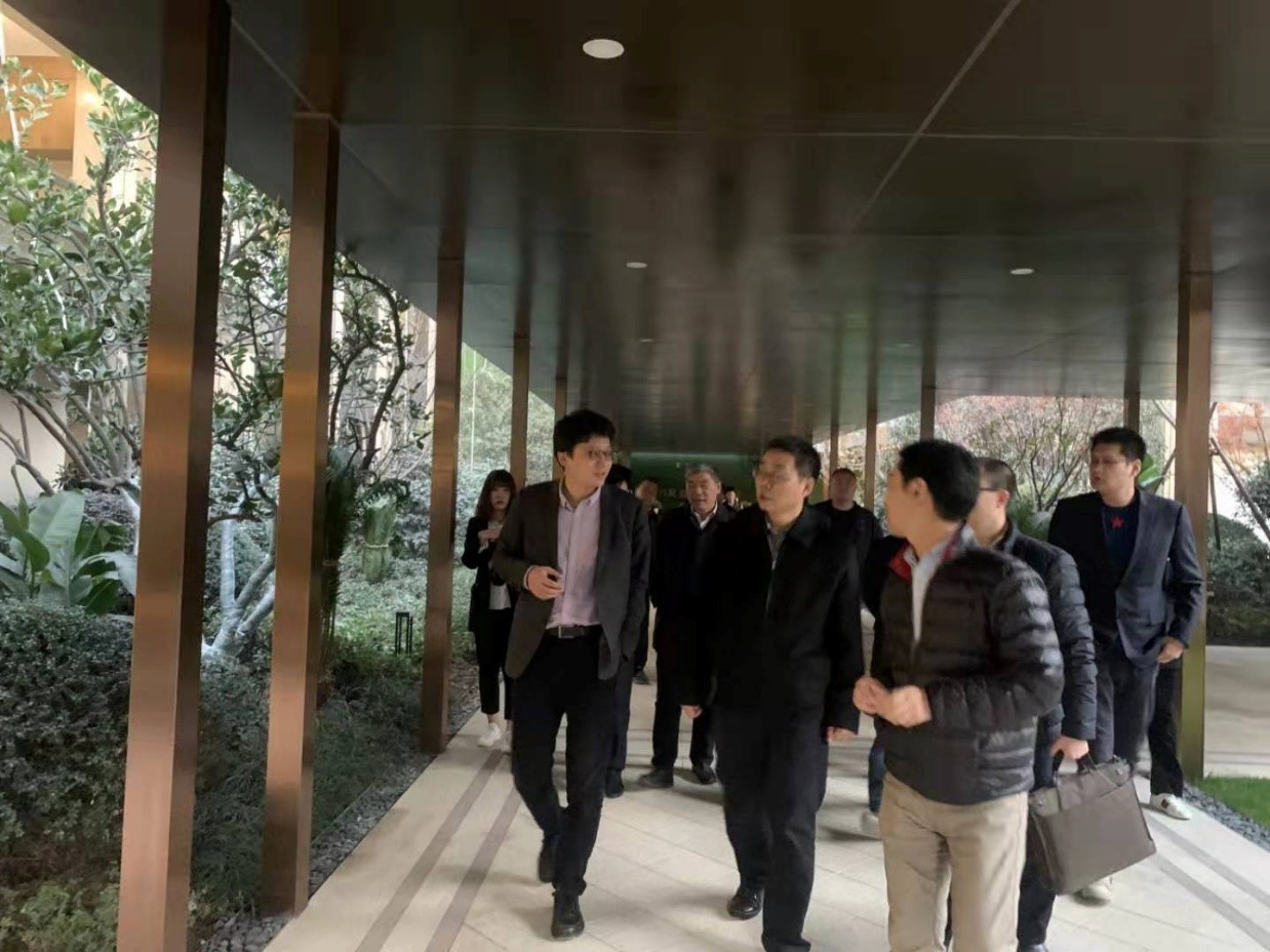 住房和城鄉(xiāng)建設部總工程師李如生一行來杭州首開東城金茂府項目調研